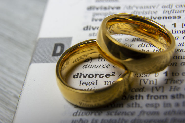 Wedding rings over the divorce definition